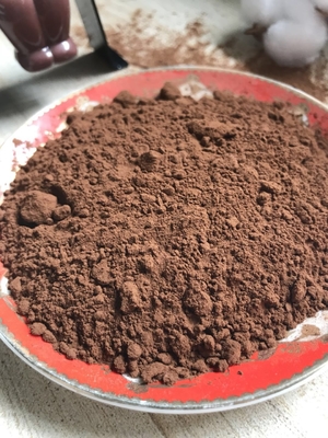 L'alto cacao in polvere alcalinizzato non zuccherato efficiente contiene la certa somma di alcaloide