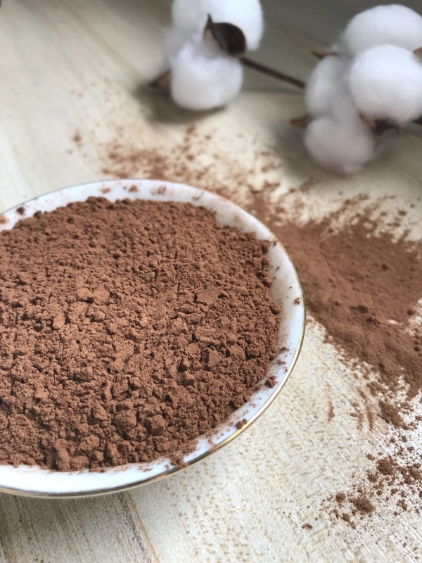 Cacao in polvere a bassa percentuale di grassi alcalinizzato puro con la materia prima naturale delle fave di cacao